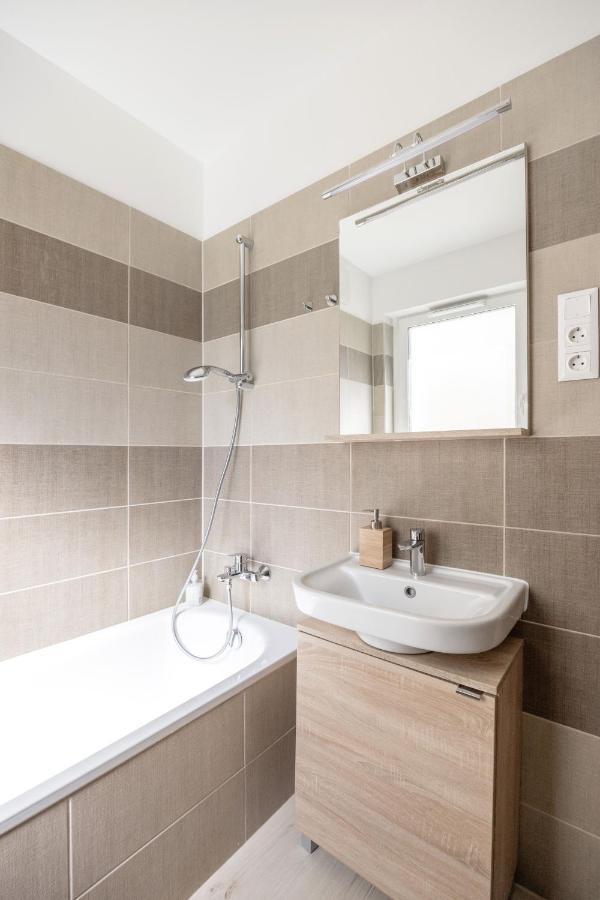 بودابست 211 / 1 Bedroom / Modern Condo In City Center المظهر الخارجي الصورة